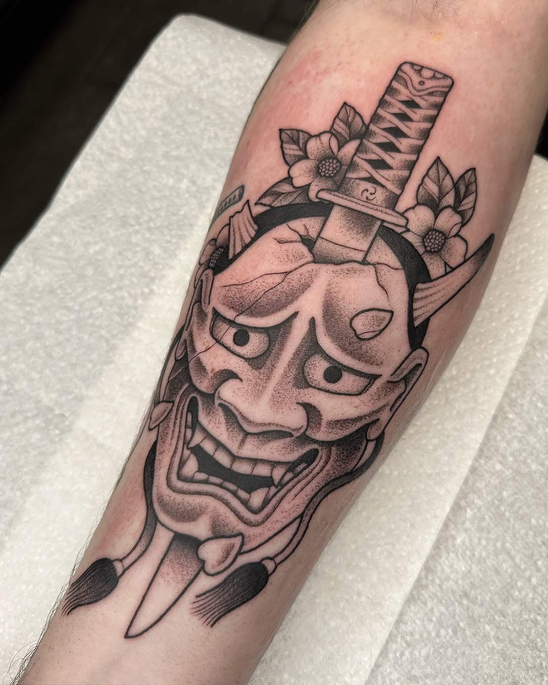 Onibaba! Cheers Jack 🤙
.
.
.
.
.
.
#hannya #hannyatattoo #manchestertattoo #blackandgreytattoo #tattoos #tattooing #dotworktattoo #japanesetattoo