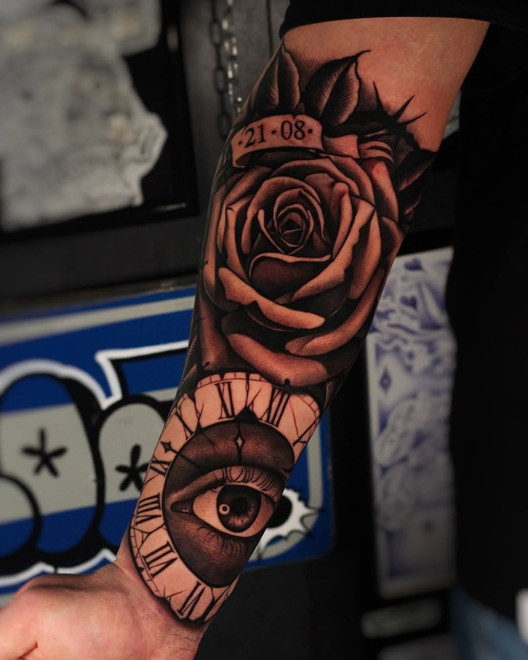 🩸CLA$$iC🩸

#tattoo #ink #art #realisticink #blackandgreytattoo  #tttism #cooltattoos #realism #tattooistartmag #tattoolifestyle #inkmagazine #chicano #chicanotattoo #chicanolifestyle #mexicanstyle #chicanostyle #realistictattoo #tattoorealistics #rose #eyes #time