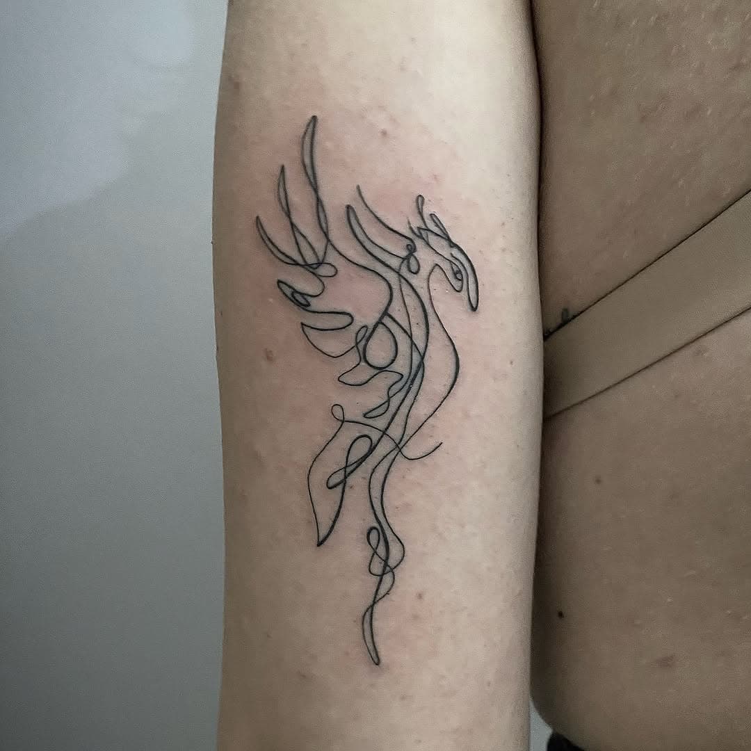 #fenix #fenice #tattoo #tattoos #tattooedgirls #tattooed #tattooart #tattooartist #tattooing #tattooer #inkedgirls #inked #inkedmag #ink #terni #ternicentro #ternitattoo #girl #finelinetattoo #fineline #fineline#blackwork #blackworkers #fenicetattoo #onelinetattoo