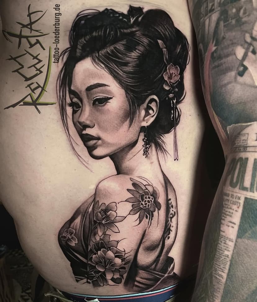 #tattoo #tattoos #inked #ink #tattooed #geisha #blackngreytattoo #blackngrey #realism #realistictattooartist #roqqstar #loederburg