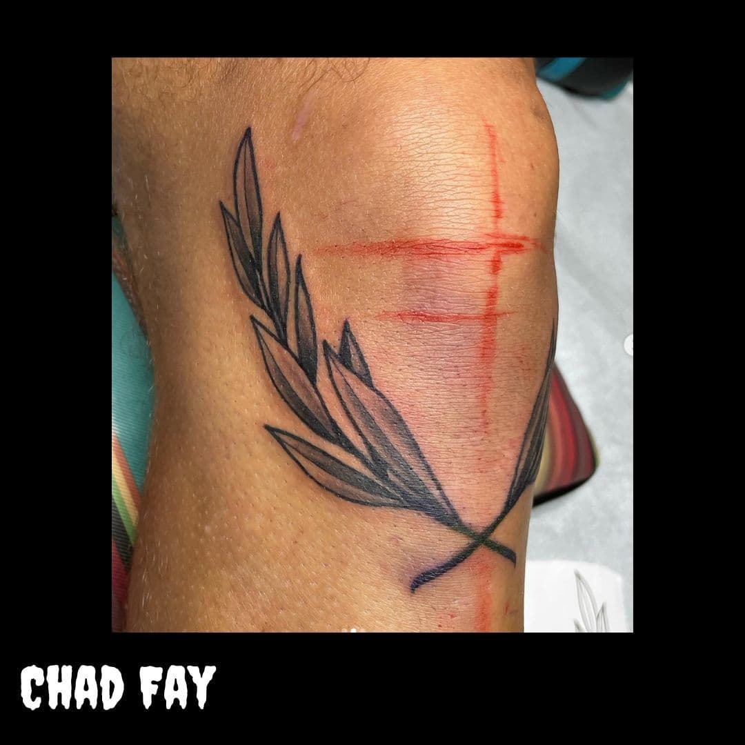 @chadmaxfay // Knee wrapper! I am booking and have a few spots still open! DM or email chadmaxfay@gmail.com to set something up!!