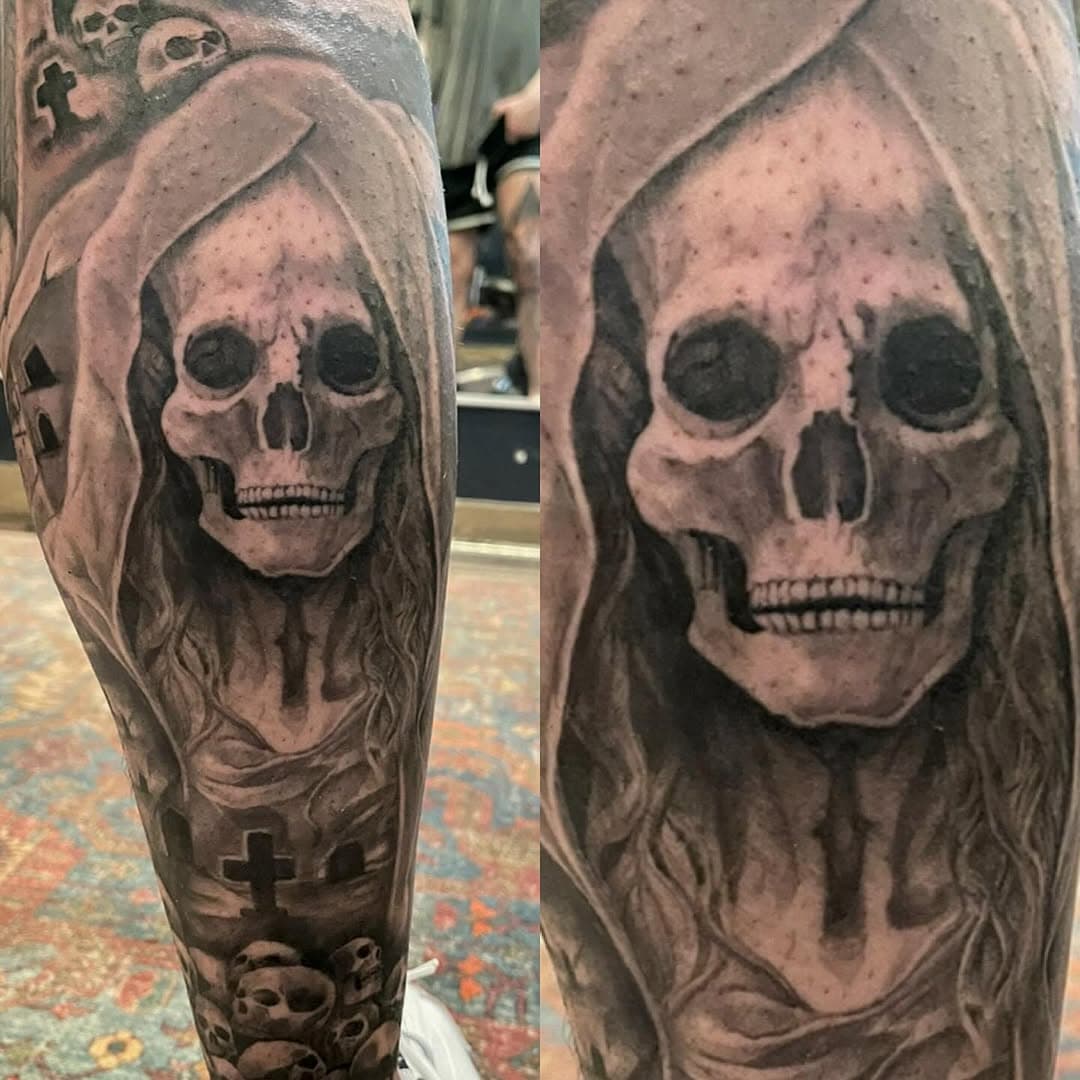 Grim reeper filler, don’t mind if I do  @1032tattoos all done with @empireinks , machine by @fkirons , glide by @inkeeze needles by @kwadron . And supplies from @republictattoosupply and @painfulpleasures  #austin #texasinkedmagazine #austinstyle #austinlocal #1032tattoos #pflugerville #manor #sanantoino #blackngrey #inkig #hush #anesthetics #fkirons #bishop #cheyennetattooequipment #vertixneedles #fusionink #tattoo #mueller #austinmonthly #austinthings