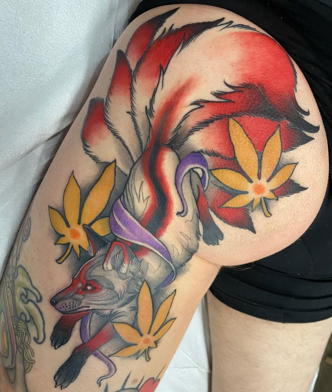 Kitsune for @bcbeall May your left cheek see and hear all things happening in the world 🦊

Done @1912tattoo PHX•AZ

#kitsune #kitsunetattoo #neotrad #neotraditionaltattoo #foxtattoo #1912tattoo #greyxhope #kitsuneorcake