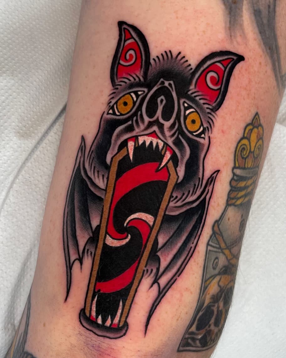 si estás interesad@ en hacerte una pieza así, no dudes en contactar conmigo 
Sponsor by: @tnr_tattoomachines 
@aloetattoo 
Y como no en @born.again.tattoo