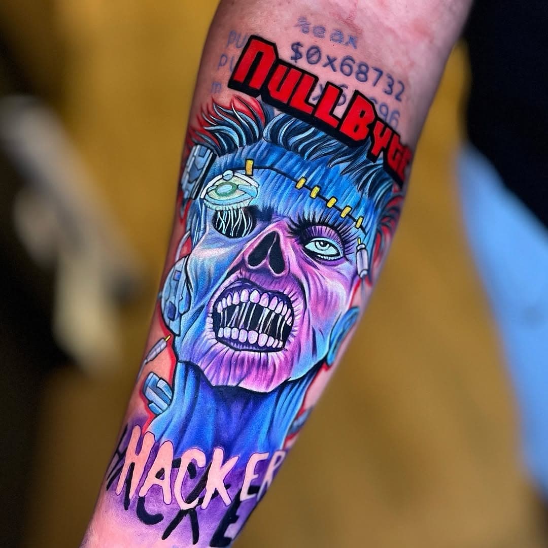 Zombie cyberpunk 🧟‍♂️

Esse veio de longe 🇵🇹

Tatuagem feita para homenagear a profissão e o amor pela tecnologia. 

Gratidão @tuxtrack por confiar em meu trabalho e me deixar livre pra criar uma arte como essa. 
Até as próximas 🚀 

#tattoo #cyberpunk #tecnologia #zombie #tatuagem #brasil