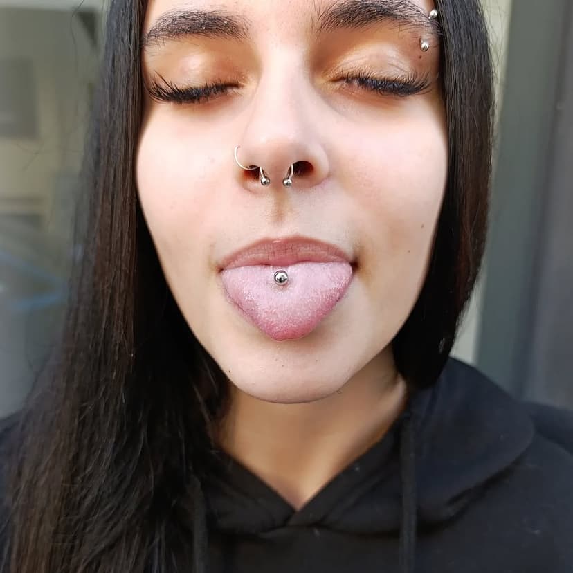 New tongue piercing ✨
Happy client = Happy piercer 😁

#piercing #tongue