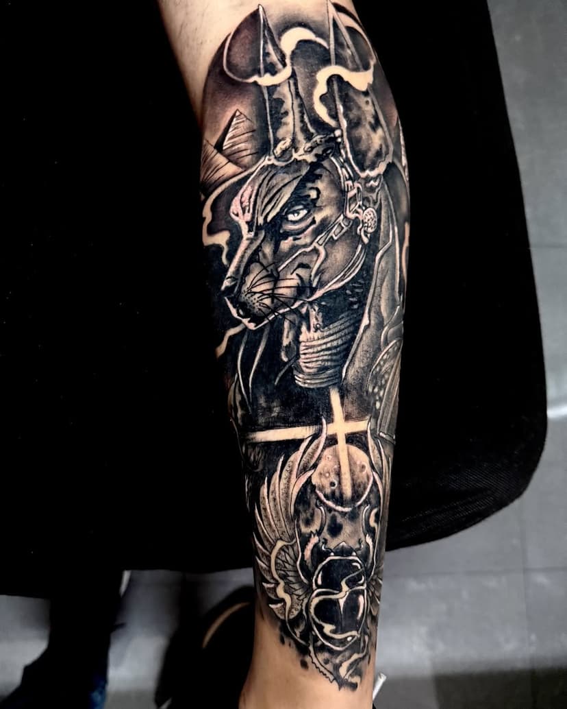 Anubis - Dios egipcio - 
.
.
Trabajito realizador por @cristian_deantoni 👺
.
.
Por dudas o consultas escribinos por privado o por wp 640849206 📩
.
.
#anubistattoo #diosegipciotattoo #tatuajes #granollers
#molletdelvallès #tatuajesespaña