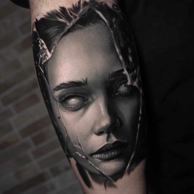 Starting a dark-themed sleeve, can’t wait  to continue💪
#tattoo #tattoos #tatted #tat #tatuaje #tattooart #tattoist #tatted #tattoartist #tattoomodel #ink #inkedup #fkirons #cheyennetattooequipment #blackandgreytattoo #realistic #realistictattoo #inked #art #avantgarde #tattooitalia #margeratattoo #catania #milano