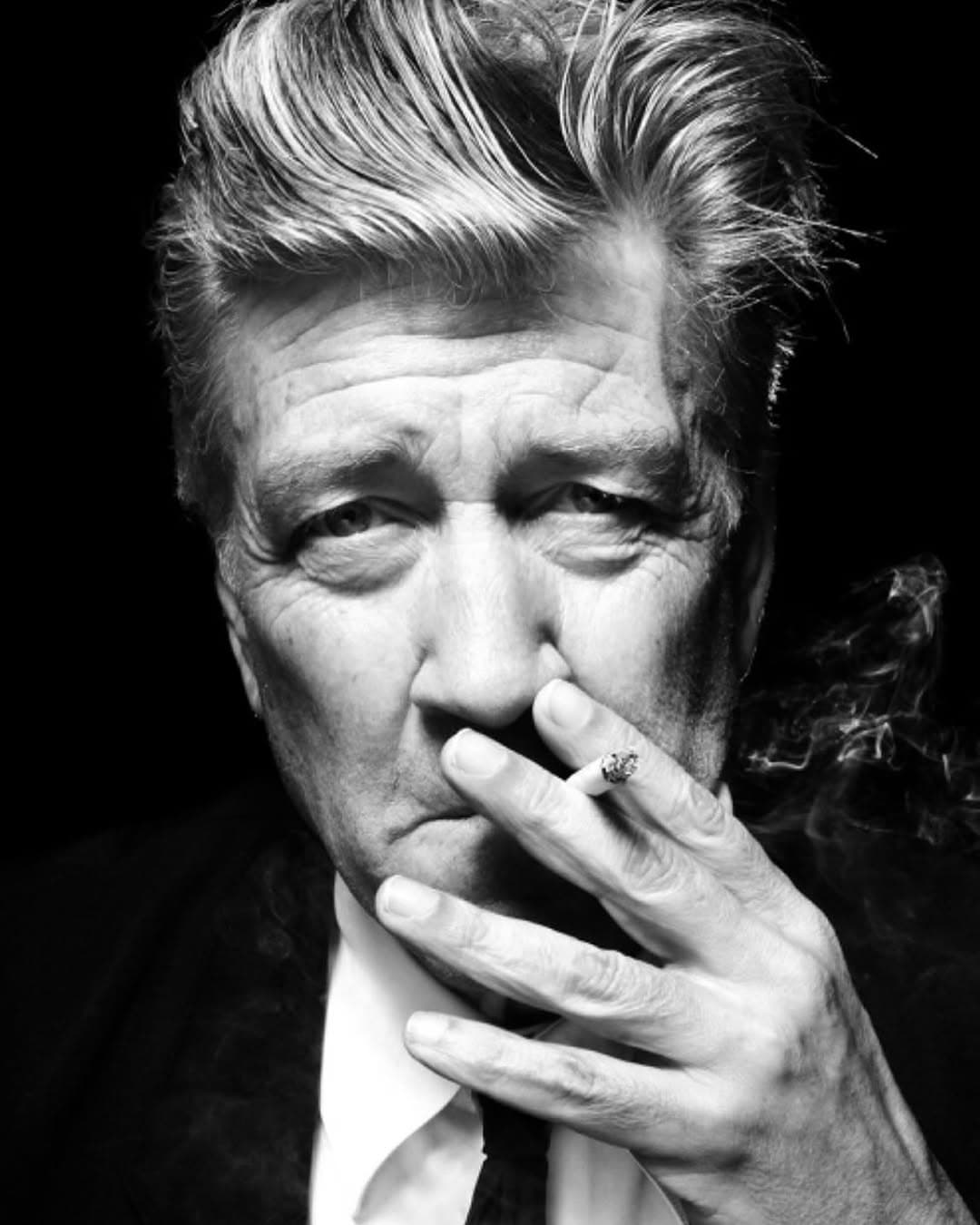 We all transcend this mortal coil. This one hurts my heart. David Lynch. A legend, master of film, creative genius. I always loved the use of epic sleazy vehicles in his work, his choice of music, maestro of the macabre and surreal, he was incredible. I’m glad I got to be alive when he was. 🚬⚫️