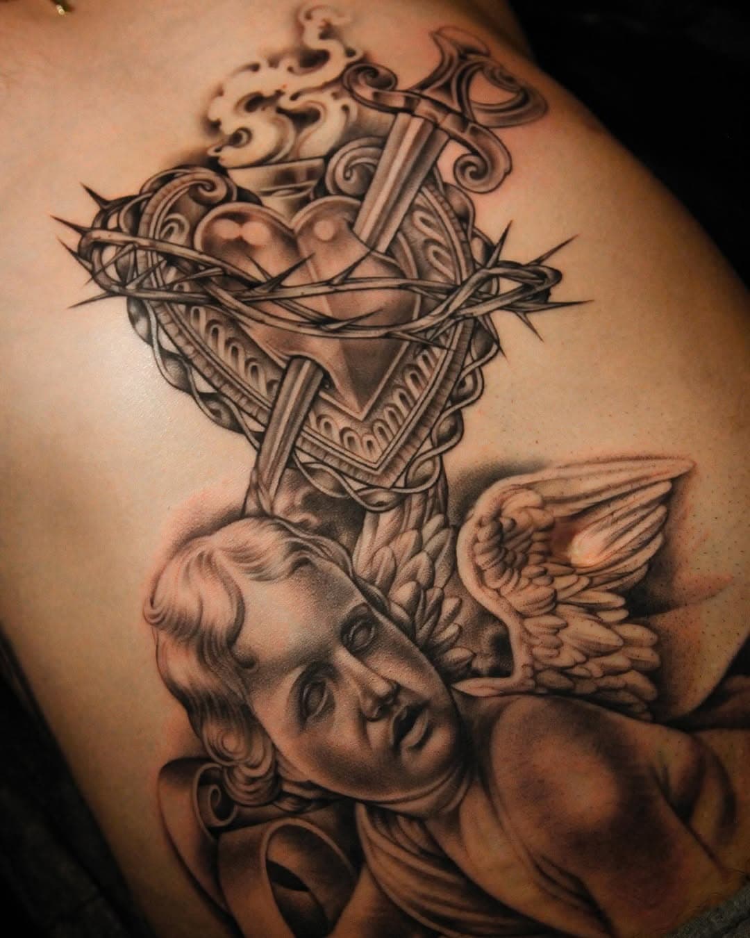• 𝐁𝐄𝐋𝐋𝐘 𝐒𝐇𝐎𝐓!🌪️ @miguel_barajas_tattoo