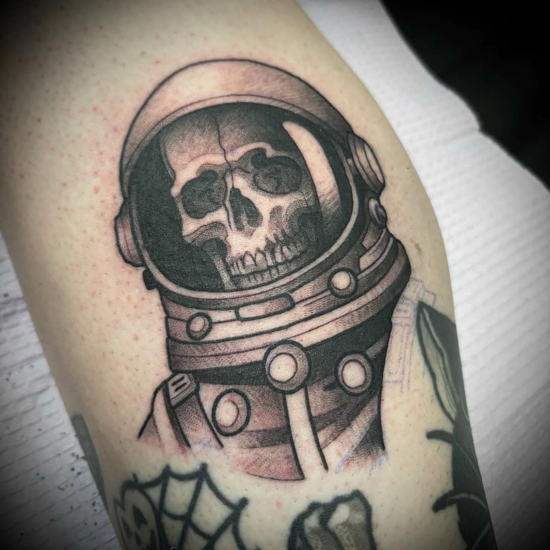 This is a skeleton astronaut, could also be known as a as a ghost of and astronaut 🧑‍🚀