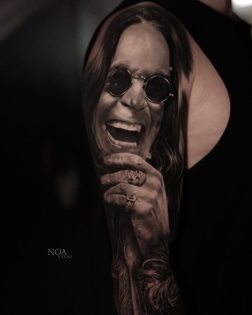 Full sleeve of one of the best rappresentation of rock best music ever

#ozzy #ozzyosburne #tattoo #inked #tattooartist #noaink #noayanni