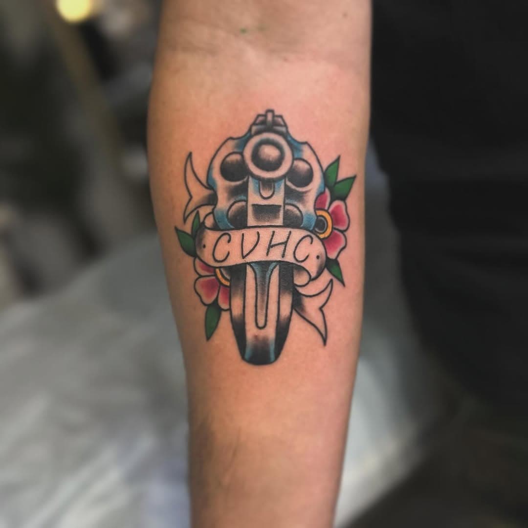 Fun one for @pessimistic_lines @hive.tattoo.sarnia #jeremyzettlertattooer#sarnia#sarniatattoo#art#tattoos#lakehuron#stclairriver#thehivesarnia#frontstsarnia
