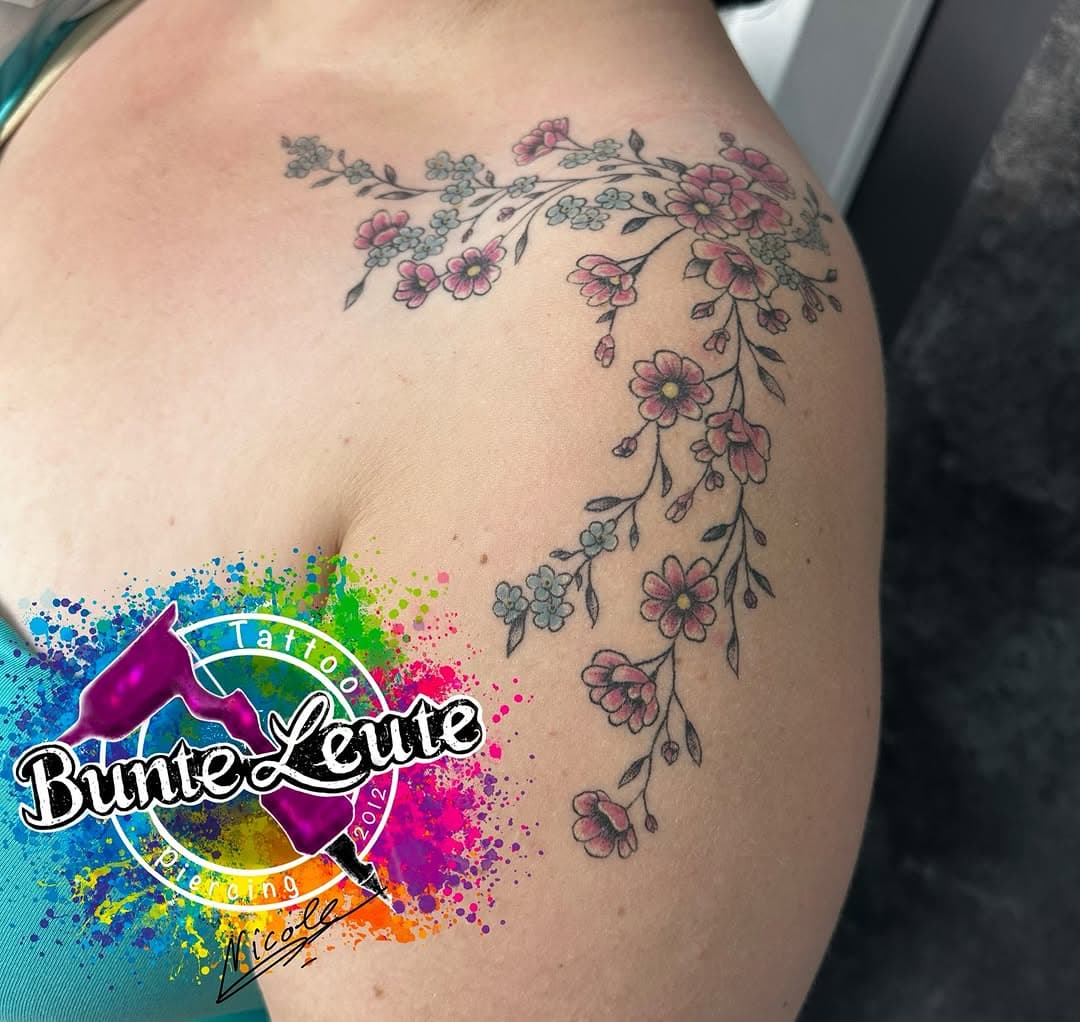 #blumentattoo #blumentattoos #bunteleutetattoo  #bunteleuteviersen #tattoostudioviersen #viersentattoo
#tattooviersen #bunteleuterahser #tattoo #Piercing #tattoostudio #ink #inked #tattooartist #tattooed #tattooart #tattoos #tattoolife #tattooist  #blackwork #tattooing #tattooer #tattoostyle