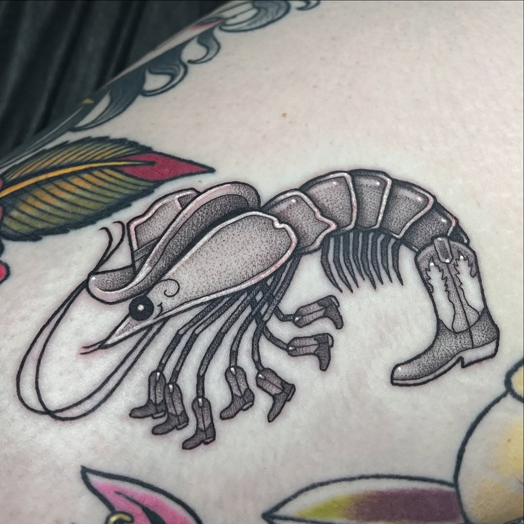 New boot goofin’ 🦐🍤 thanks for letting me put this sea critty on your party leg @jasmineherself 🖤 

Email: ericryangtattoos@gmail.com