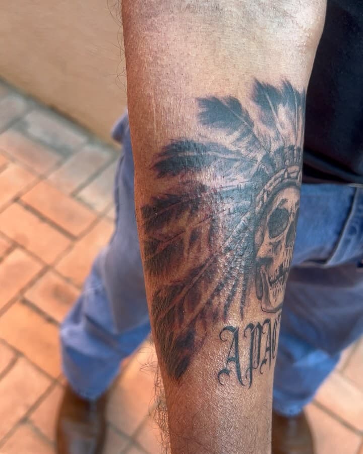 Put this one together for Ruben showing his respect for his grandfather. I had a blast tattooing it. DM or call/text 5203001170 to set up your next appointment. Still taking appointments all month long. 

#tattoo #tucsontattoo #tucsontattooartist #blackandgrey #blackandgreytattoo #realism #apache #apachetattoo #native #nativetattoo #criticaltattoo #dynamicink