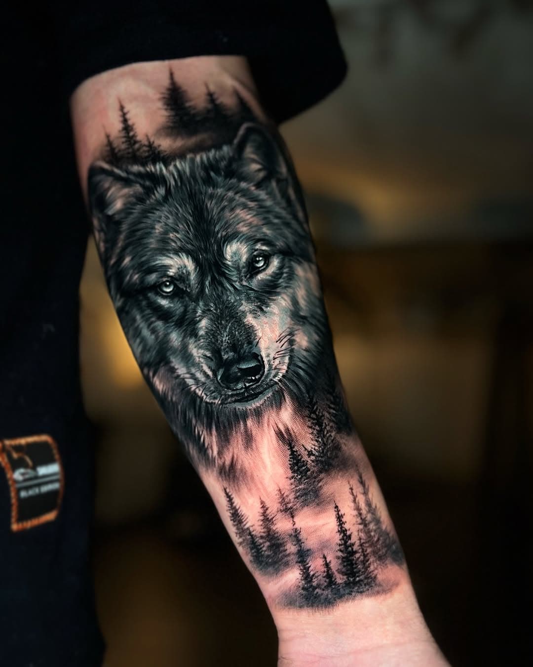 • Wolf Cover up for @freymichi 🔥
Thanks for the trust 🙏🙌

• Always at @zurich_tattoo 🇨🇭

#zurichtattoo #tattoozurich #wolftattoo #thebesttattooartists