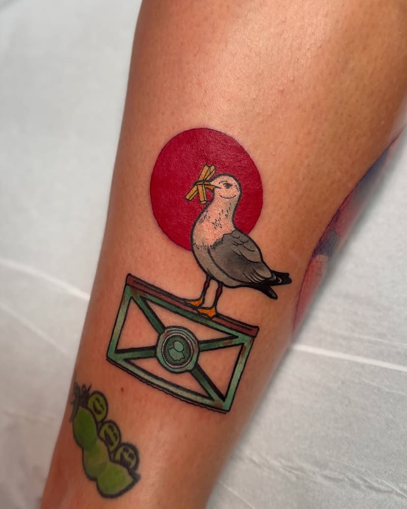 ode to bton for sweet Sally! tattooing seagulls is my greatest joy. 

I am currently taking bookings for january - april. please submit all enquiries via the form on my website. thank you! 🩷

made @thedollhousebtn 💗

#brightontattooartists #brightontattoo #femaletattooartist #brightontattooartist