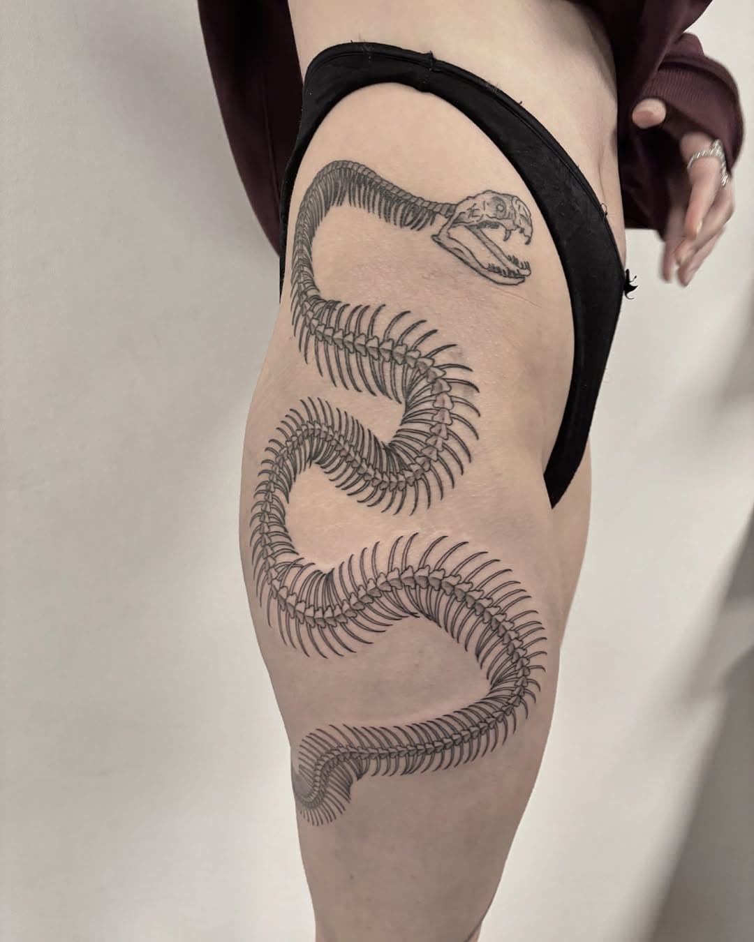 Snake skeleton. That was a lot of ribs 😅 please get in touch for bookings. Got times soon, so not too much waiting! ❤️ your ideas or mine, big or small… I do it all. That rhymes. Cool.