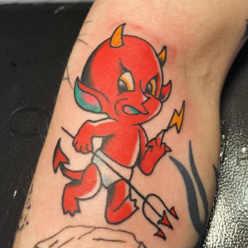 Oldschool tattooing by @skaggstattooer 
at Dinkytown tattoo! Check out and follow his Instagram for more tattoos pics and booking info.
🗡 ⚓ 🗡 ⚓ 🗡 ⚓ 🗡 DNKYTWN TAT2 MPLS MN
#umntwincities
#universityofminnesota #minnesotatattooartist #oldschooltattoos #traditionaltattoo #americantraditionaltattoo #bettyboop #hotstuffdevil #wolf #wolftattoo #snaketattoo #snake