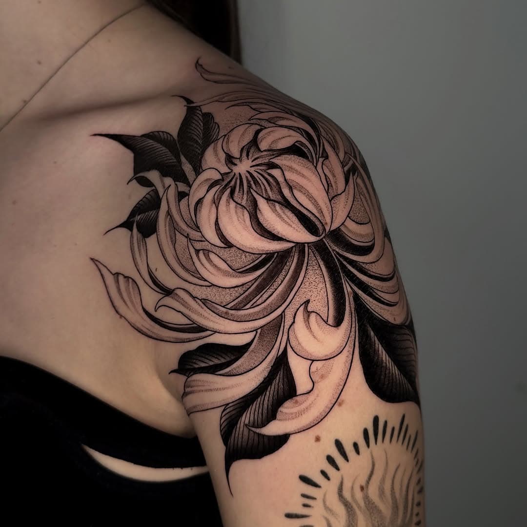 •CHEYSANTHEMUM•

 @graaltattoo 

#lucadianatattoo #tattooideas #tatuatoriroma #tatuatoriitaliani #tattoo #tattooroma #tatuaggio #tatuaggi #blackwork #tattooladies