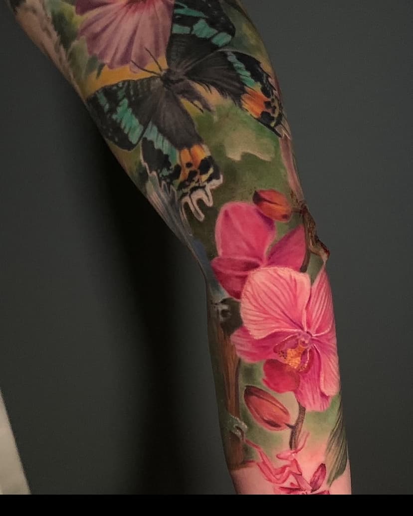 From a bit ago, here’s a still shot of the inside of the arm and a video of the whole outside SWIPE TO SEE➡️➡️➡️…..
We completed this nature sleeve on an amazing client and would love to do more like this!
𝑺𝒆𝒏𝒅 𝒎𝒆 𝒂𝒏 𝒆𝒎𝒂𝒊𝒍 𝒐𝒓 𝒅𝒊𝒓𝒆𝒄𝒕 𝒎𝒆𝒔𝒔𝒂𝒈𝒆 𝒎𝒆 𝒐𝒏 𝒕𝒉𝒆 𝑪𝒂𝒕 𝒕𝒂𝒕𝒕𝒐𝒐 𝒘𝒆𝒃𝒔𝒊𝒕𝒆 𝒕𝒐 𝒃𝒐𝒐𝒌!