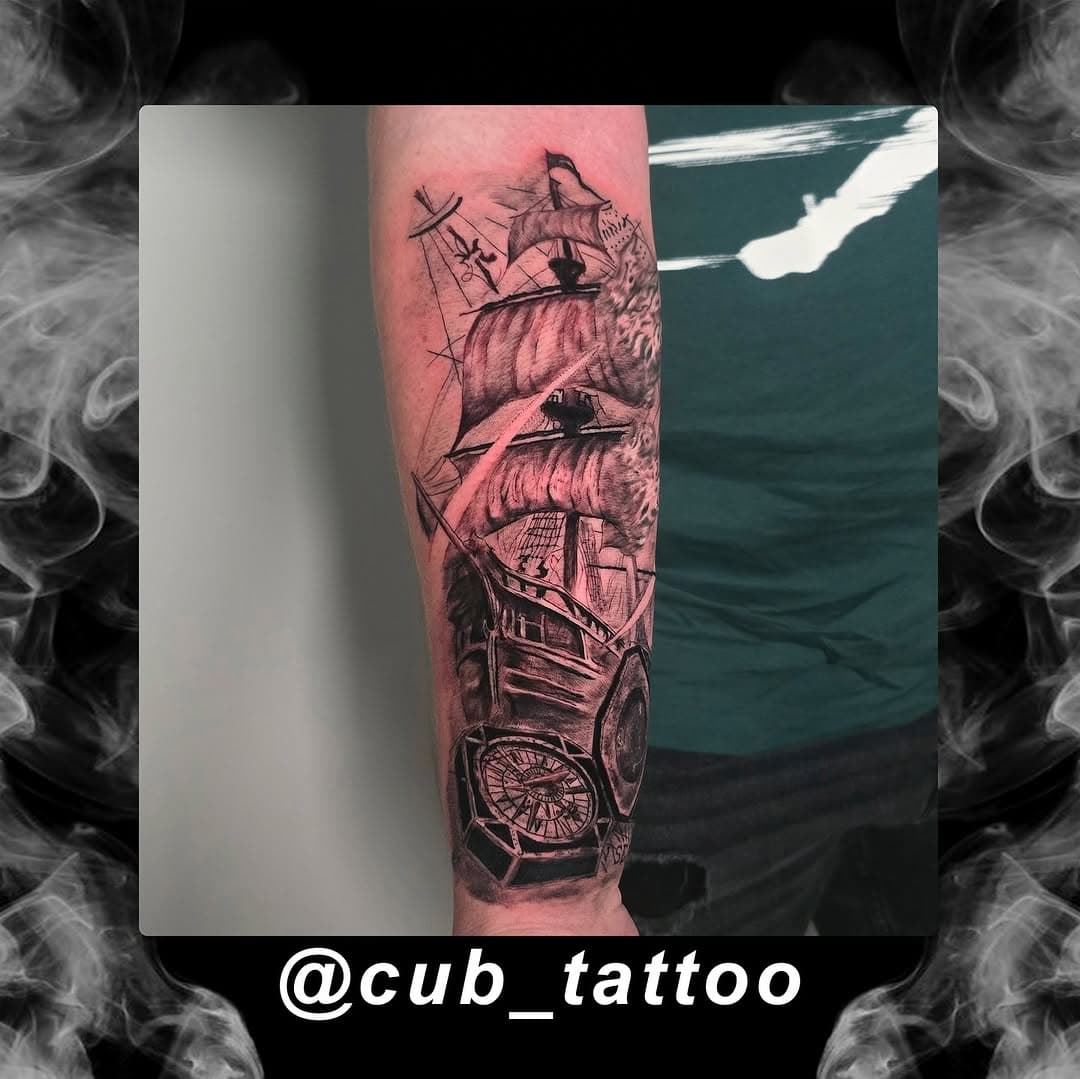 Trabajo de nuestro artista residente @cub_tattoo #maeltattoo #asturias #asturiastattoo #gijon #gijontattoo #shiptattoo #blackandgreytattoo #realistictattoo #piratetattoos