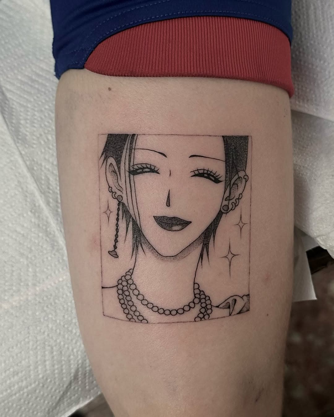 "En las películas románticas, las cosas que hace un héroe suelen ser poco realistas."

ナナ NANA🌹

#tattoo #manga #anime #mangatattoo #animetattoo #otaku #otakutattoo #nana #nanatattoo #nanakomatsu #nanaosaki #aiyazawa