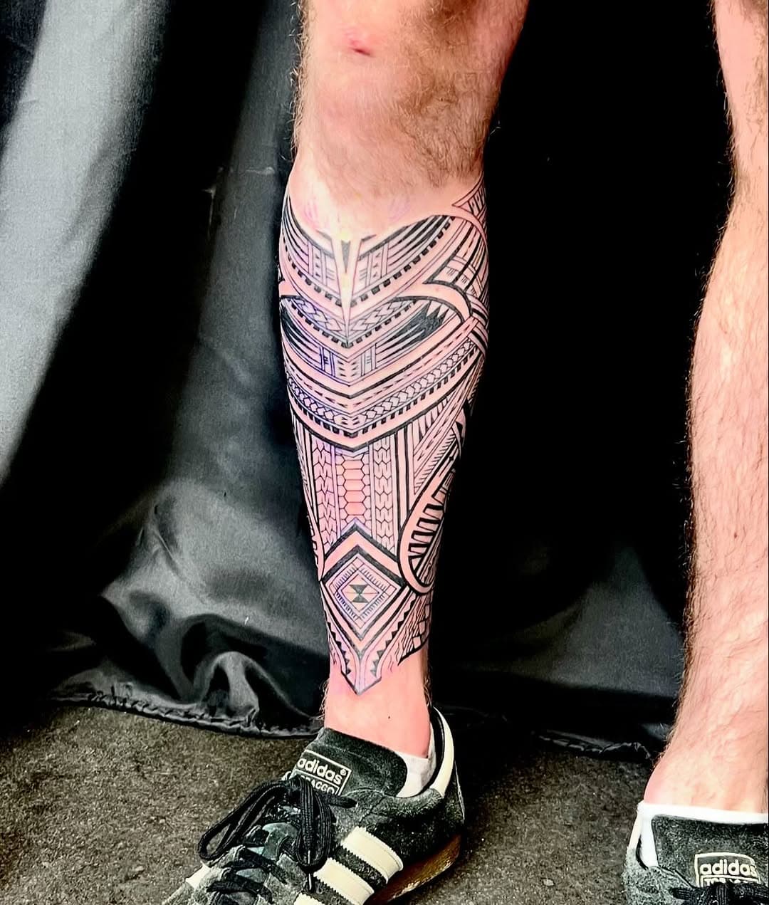 Lovin the details on this one for Chris @studioxiiigallery #studioxiii #edinburghpolynesian #polynesiantattoo #edinburghtattooartist @scottishtattooclub #scottishtattooclub #scotlandtattoo