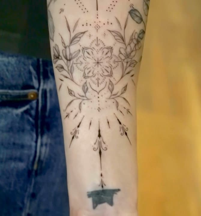 Thank you so much for coming, Maria! I love doing airy ornamental tattoos!
.
.
.
.
.
.
#tattoo #ink #inked #fineline #finelinetattoo #blkttt #tttism #inkspiration #tattooideas #tattoodo #newyorktattoo #radtattoos #tattooinspiration #inkspiring #nyc #seattle #seattletattooartist #seattlefinelinetattoo #seattlefineline #TATTOODO #radtattoos