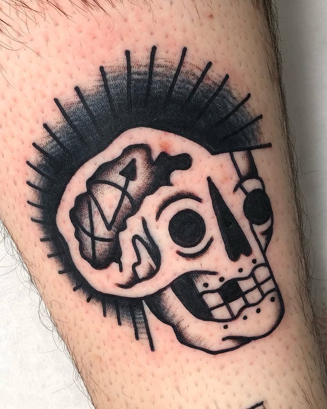 •OKUPA• Soy el tatuador de los okupis ahora? Pues bien contento.