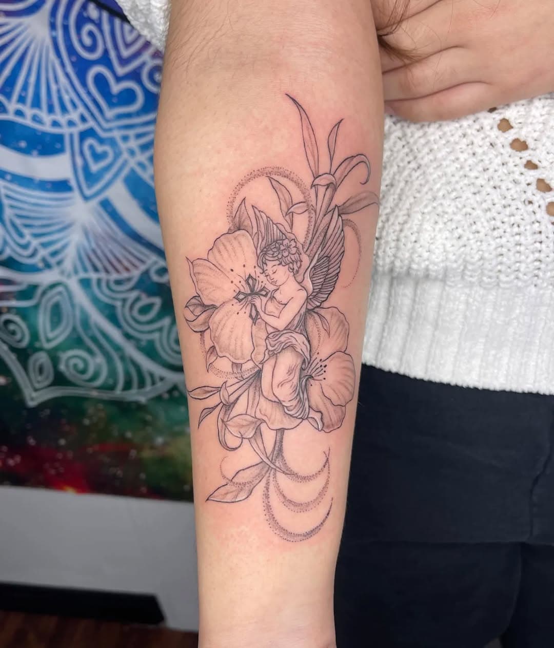 ✨️👼Dainty Angel by @_katrinamullen_ ✨️

For any Inquires or booking information feel free to DM or text the shop @ 203-826-4338 🥰