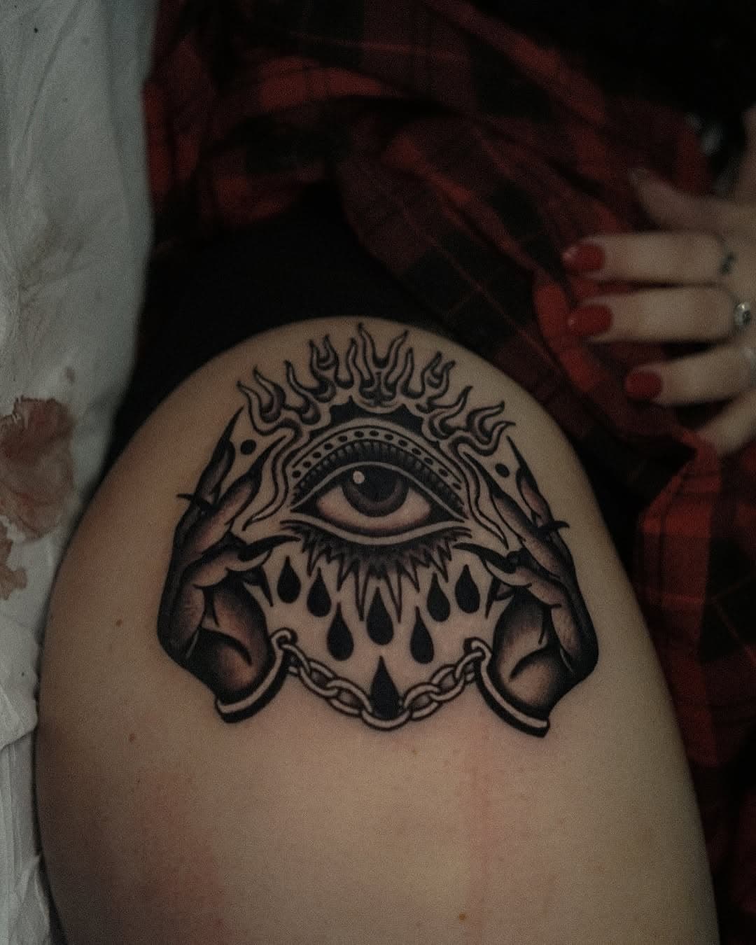 Thank you Marianna! 

#tattoo #tatuaggio #deviltattoo #eyestattoo #traditionaltattoo #blackandgreytattoo