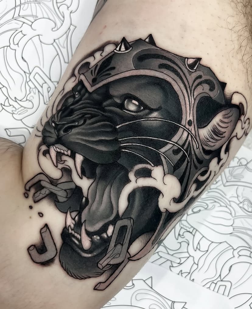 Panther Warrior done for Paul at the start of the new year! Always love and appreciate when given artistic freedom. You guys are awesome 🙌🏽 still have space for this month and February. 
.
.
.
.
.
.
#panthertattoo #catworkers #neotraditional #traditionalpanther #medievaltattoo #biceptattoo #uktattoos #uktattooer #neotraduk #blackpooltattoo