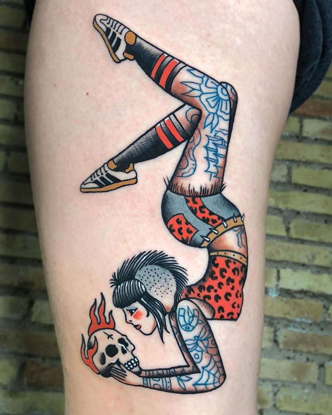 #tattoo #tattoos #traditionaltattoo #traditionaltattoos #punktattoo #punktattoos #tattoopunks #girltattoo #girltattoos #traditionalink #traditionalartist #oldschooltattoo #oldschooltattoos #oldschooltattz #classictattoo #classictattoos #valenciatattoo #spaintattoo