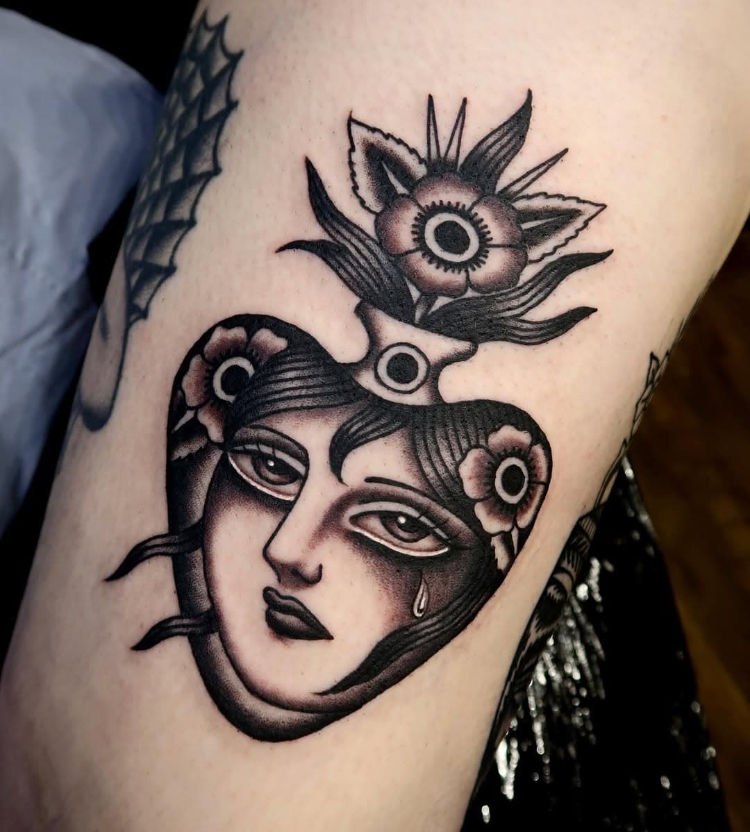 Thanks Hannah! Done at @brightandboldglasgow 🖤 for bookings email daniellerosetattoo@gmail.com ♥️✨✨✨