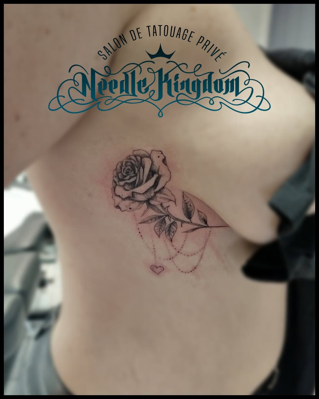 Tattoo Rose  avec tige et pampille 🌹🌹

ℹContact Facile via facebook et insta 

#tattoodo #tatuajes #inkaddict #inkstagram #art #ink #inked  #inkedup #bodyart #instatattoo #inkedgirls #womantattoo #inkedgirl #girlwithtattoos #tattoogirl #tattoogirls #sexytattoo #sexy #tattoolover  #sexytattoos