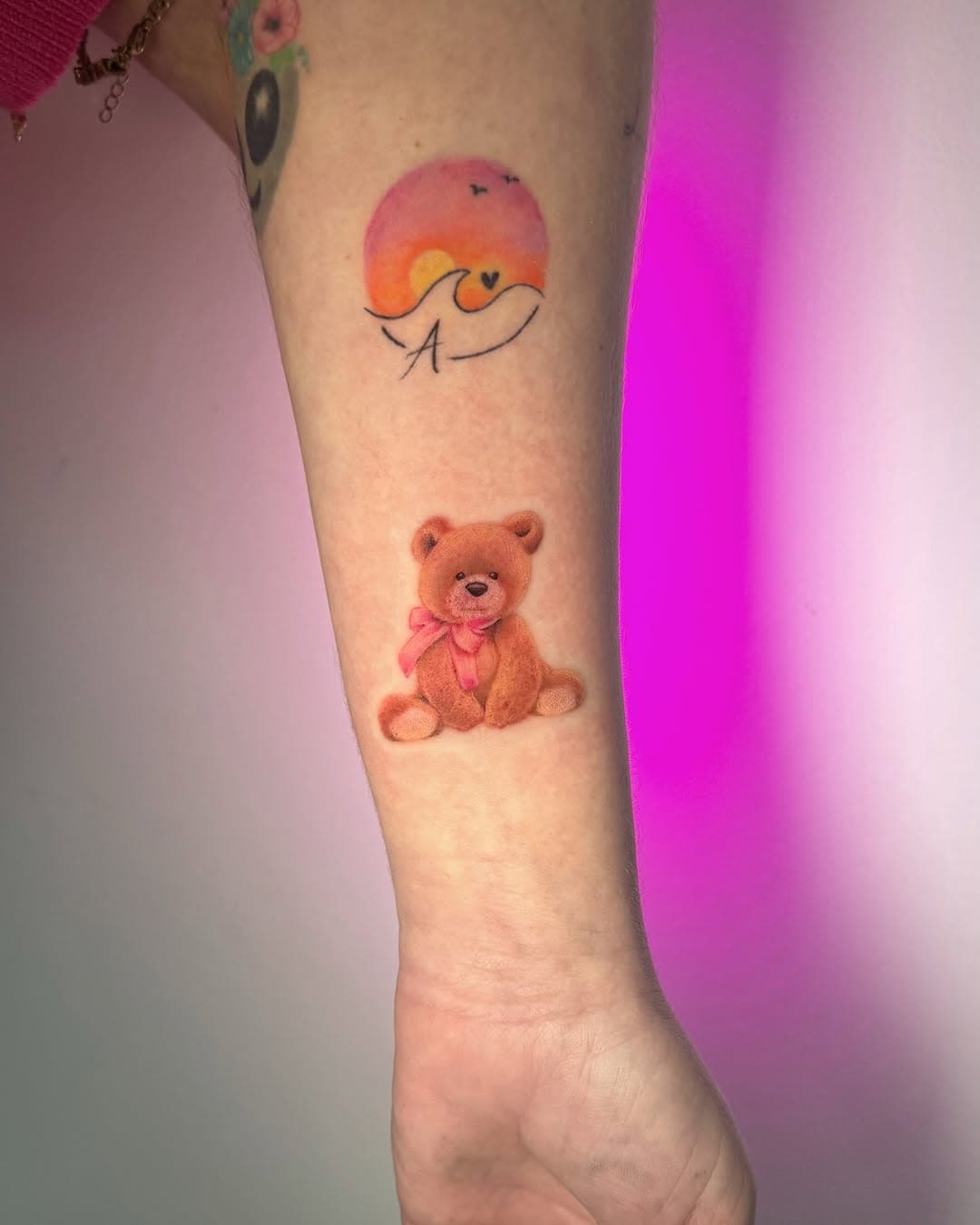 Tatuaje de osito de peluche para mi súper clienta Neus
📍 @ladytattooestudio