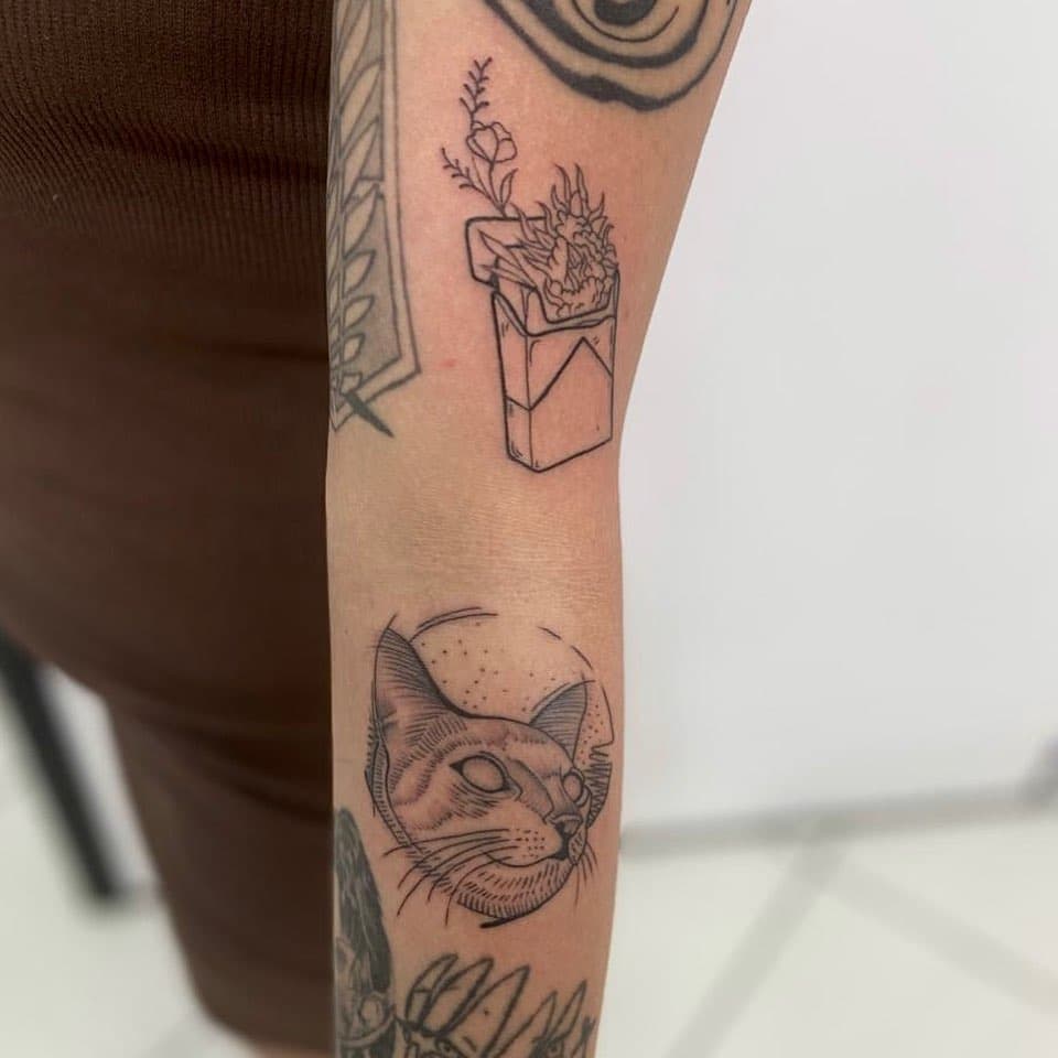 Já marcou sua próxima tatuagem?
Manda uma mensagem com suas ideias!!
35 98893-0407