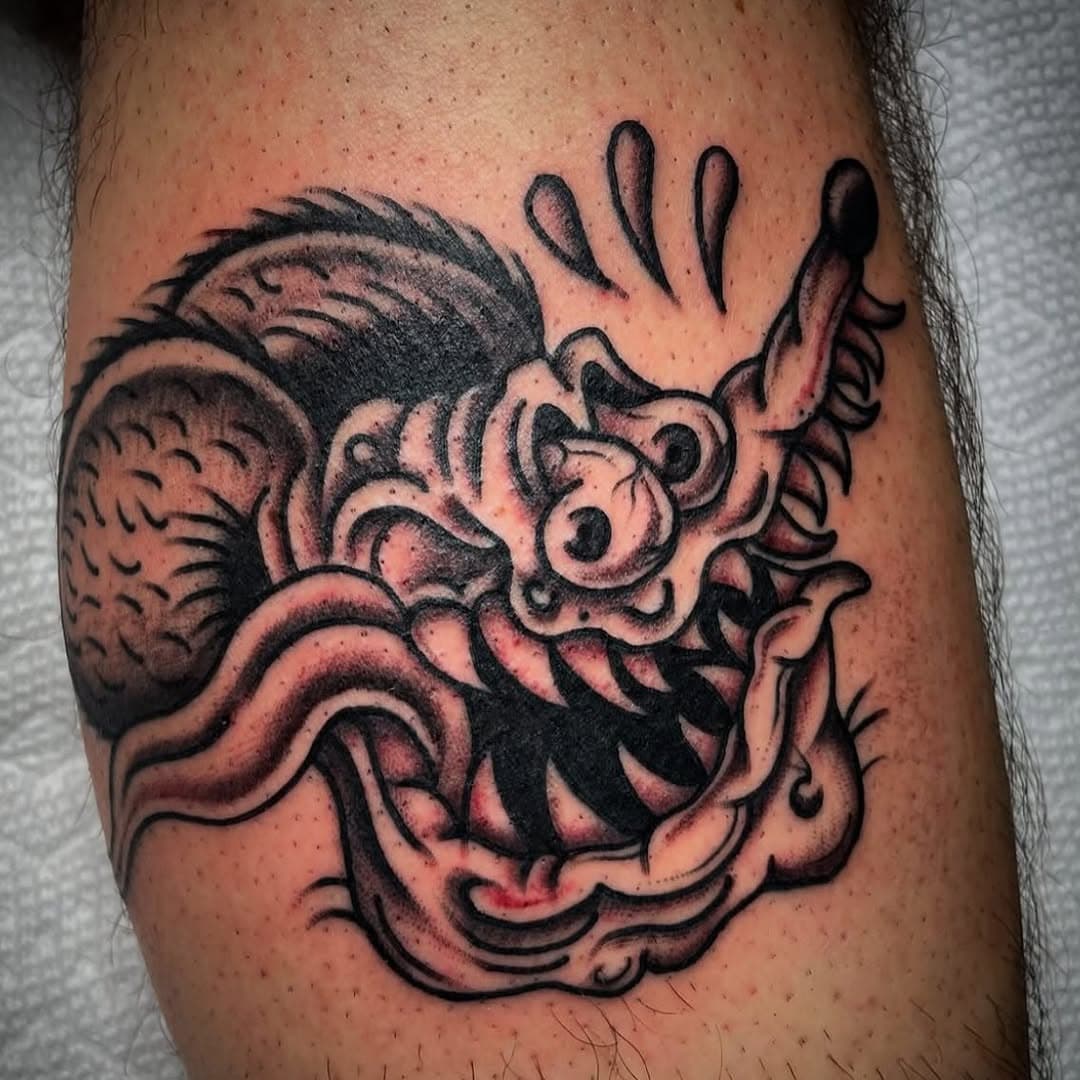 Rat Fink made by @cousinstevie 

#cobracustomtattoo #plymouth #massachusetts #ratfink #blackandgreytattoo #classictattoos