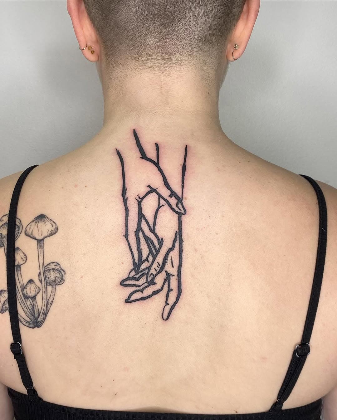 Some of the loosest whips for sum of the radddest folks 💅🥳

#tattoo #tattoos #tattooartist #tattooart #toronto #tattoofashion #art #drawing #illustration #girlswithink #minimalism #linetattoo #torontotattoo #equilatera #canada #cocreateink #discover #fypage