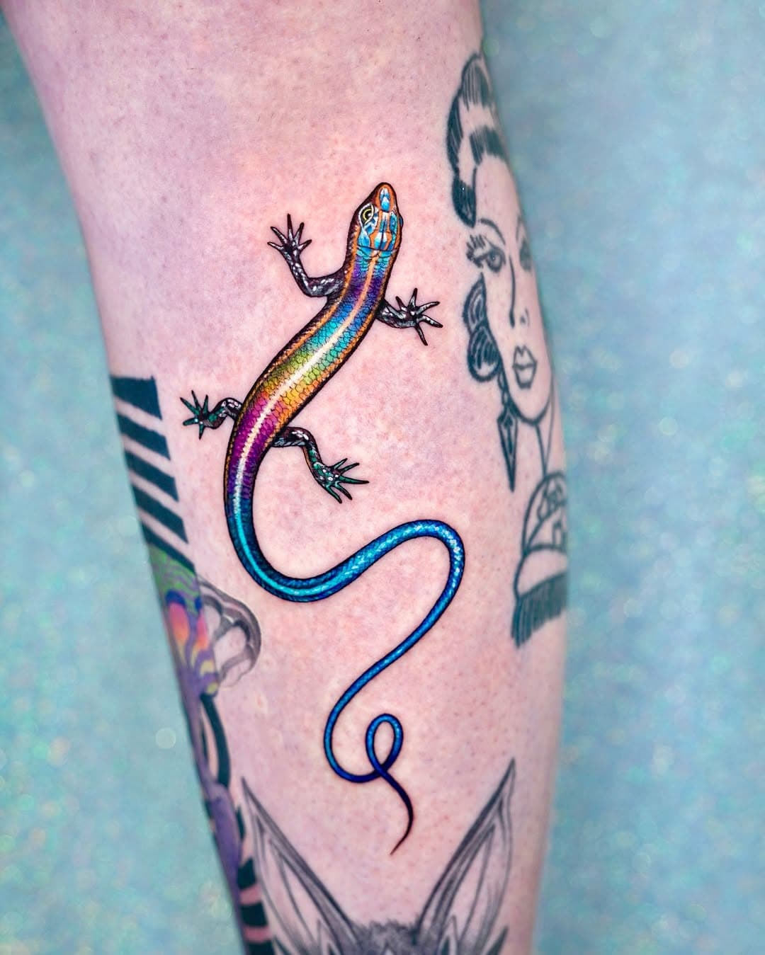 💙Blue-tailed skink💙 for Alana✨
Thank you for this idea🤗I absolutely loved working with the space and playing around with the position and shape✨
✨
✨I find flowy tattoos really satisfying, would be happy to do more lizards/snakes💙
✨Currently booking February and March, please use my booking form🔗in bio✨and please 🔺be careful, I never email or DM you first🔺