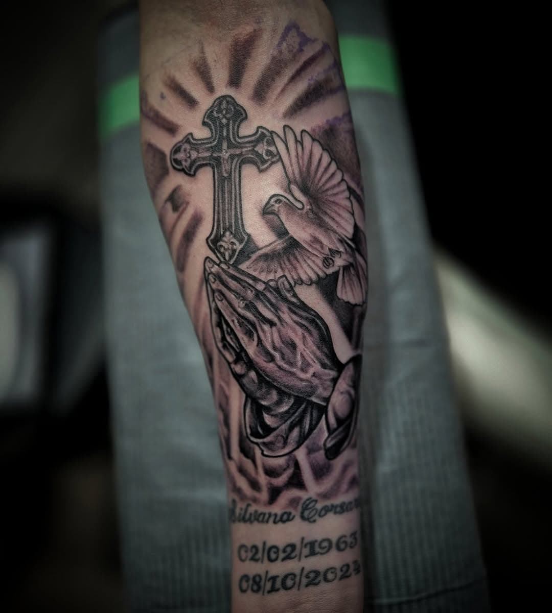 Trifecta 🙏✝️🕊
.
.
.
.
.
#torontotattoos ##blackandgreytattoo #torontotattooartist #torontotattooshop #blackandgreytattoos #torontobeaches #lifesabeach #queenstreet #crashandburntattoos #toronto