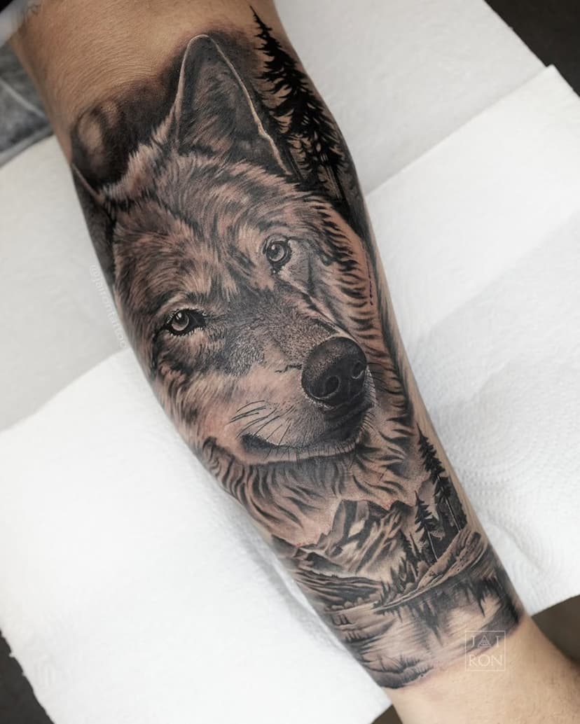 Fechamento de braço em andamento.
Trabalho feito para o Thiago.
.
.
.
.
#jairontattoo #wolftattoo #tattoostyle #tattoorealistico #tattoorealismo #blackworktattoo #tattooideas #wolfdog #animaltattoo #blackandwhite #lobotattoo #blacktattoo #jairontattoo #lobo #blackandgrey #blackwork #realistictattoo #armtattoo #blackandgreytattoo #tatuagemdelobo #wolfandforesttattoo #loboeflorestatattoo #tattooedman #tatuagemnobraço #tatuagemdelobonobraço