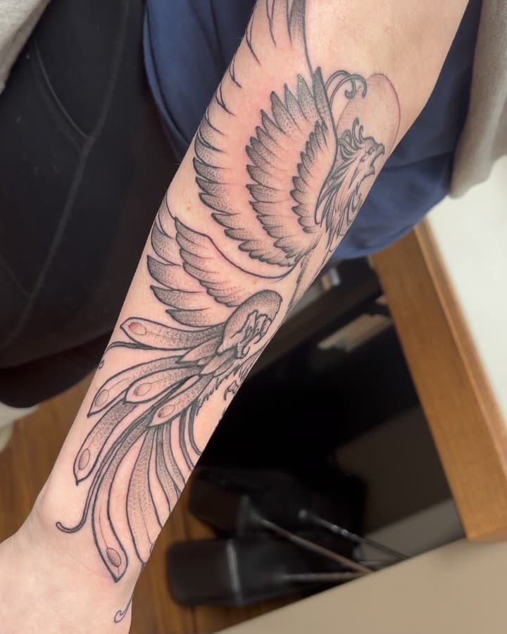 The phoenix is a mythical creature that rises from its own ashes. The story of the phoenix is often used as a metaphor for rebirth, transformation, and the victory of good over evil
•
•
•
•
#tattoosbyjerrycross #colortheorytattoo #floraltattoo #flowers #flowertattoo #floral #girlswithtattoos #birthflowertattoo #lombardillinois #villapark #villaparktattoo
#lombardillinoistattoo #lombardtattoo
#chicagosuburbstattoo #chicagosuburbstattooshop
#chicagosuburbtattooartist
#chicagosuburbstattooartist #tattoo #tattooshop #tattooartistmagazine