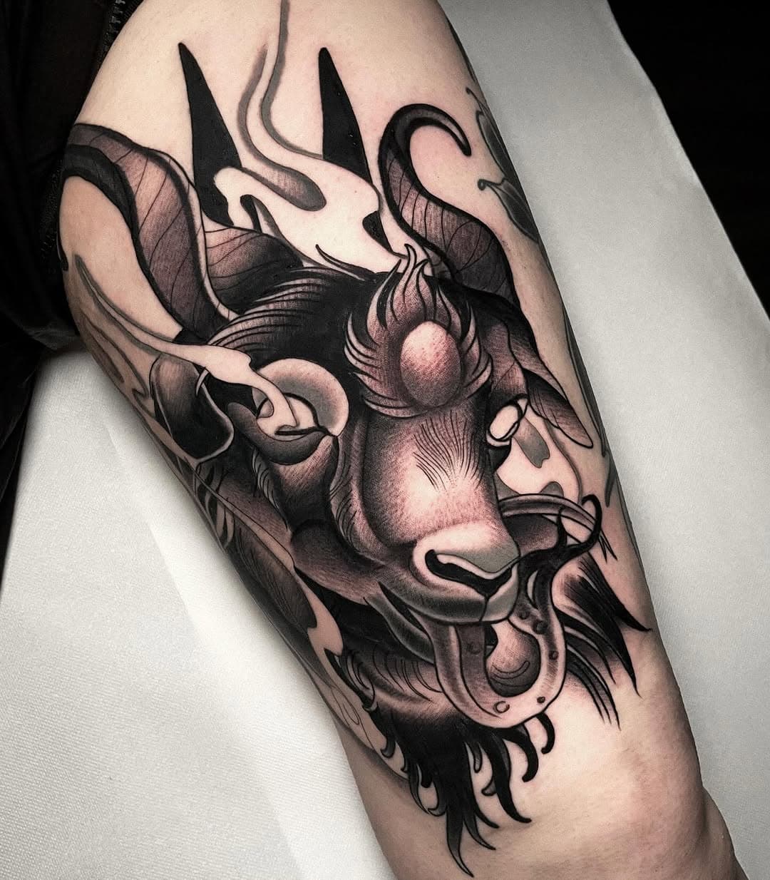 A little darker and more evil than usual. Had a lot of fun tattooing this bad boy. 

Appointments are available for March in Recklinghausen! Can’t wait to be back in NRW 

For an appointment please contact me via my website 

www.adamgardinertattoo.com 

🤍