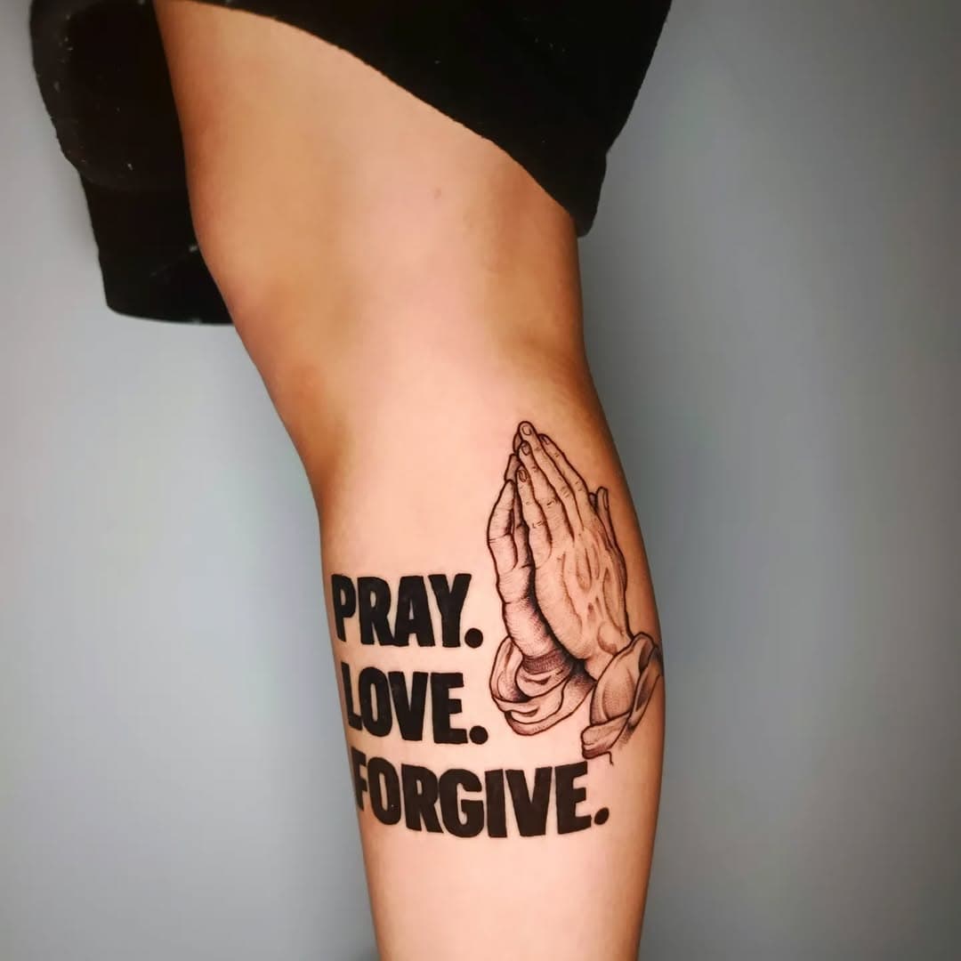 Pray, love, forgive.
#DarkTatto #MoreliaInk  citas al 4436333517.
Espacios disponibles para febrero!