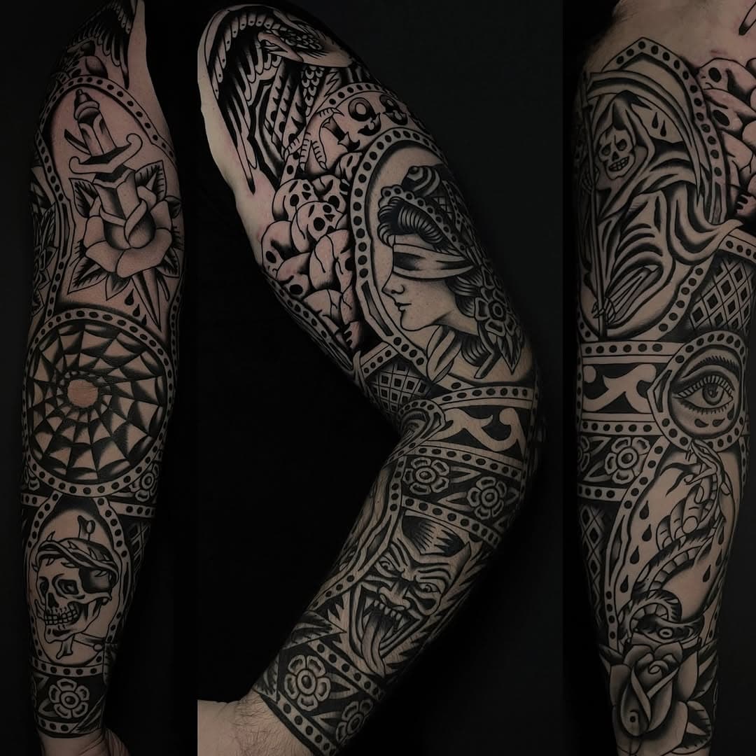 Full sleeve completed in 6 sessions on my client Alessandro , thank you so much for your trust and dedication! 🙌 I absolutely love creating pieces like this, and it’s been an incredible journey! 💉🎨 If you want to show off a fresh new arm on the beach this summer, fill out the link in bio! 🌊