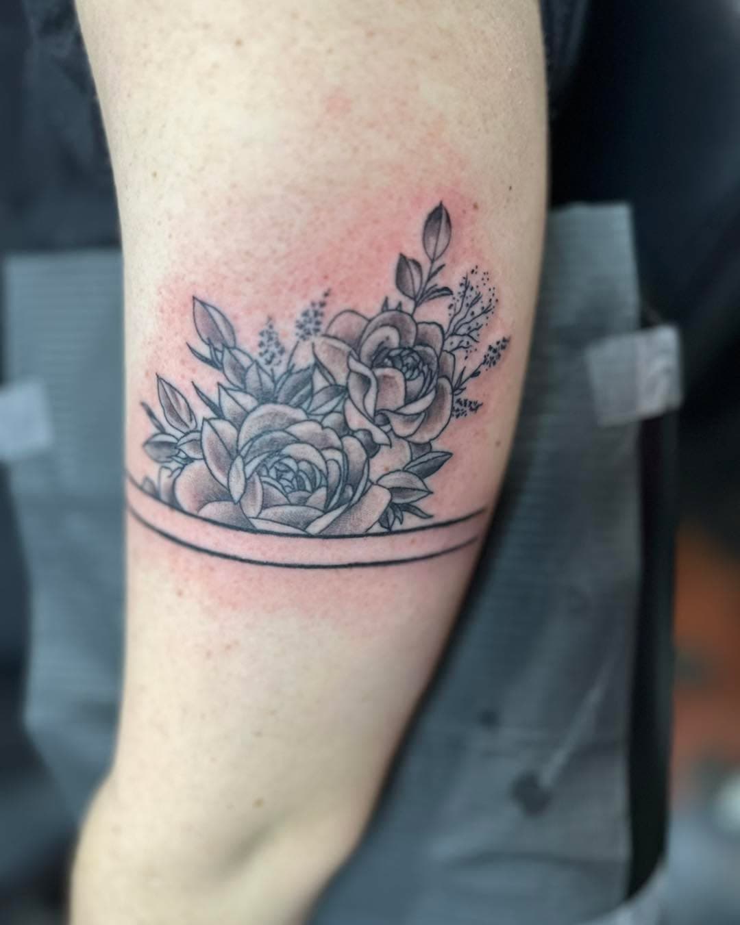 Joshua grimes is your dude when it comes to multiple styles of tattooing and he’s great at cover ups also! Check out these recents!! Book with him on our Facebook and our website! 💫💫
