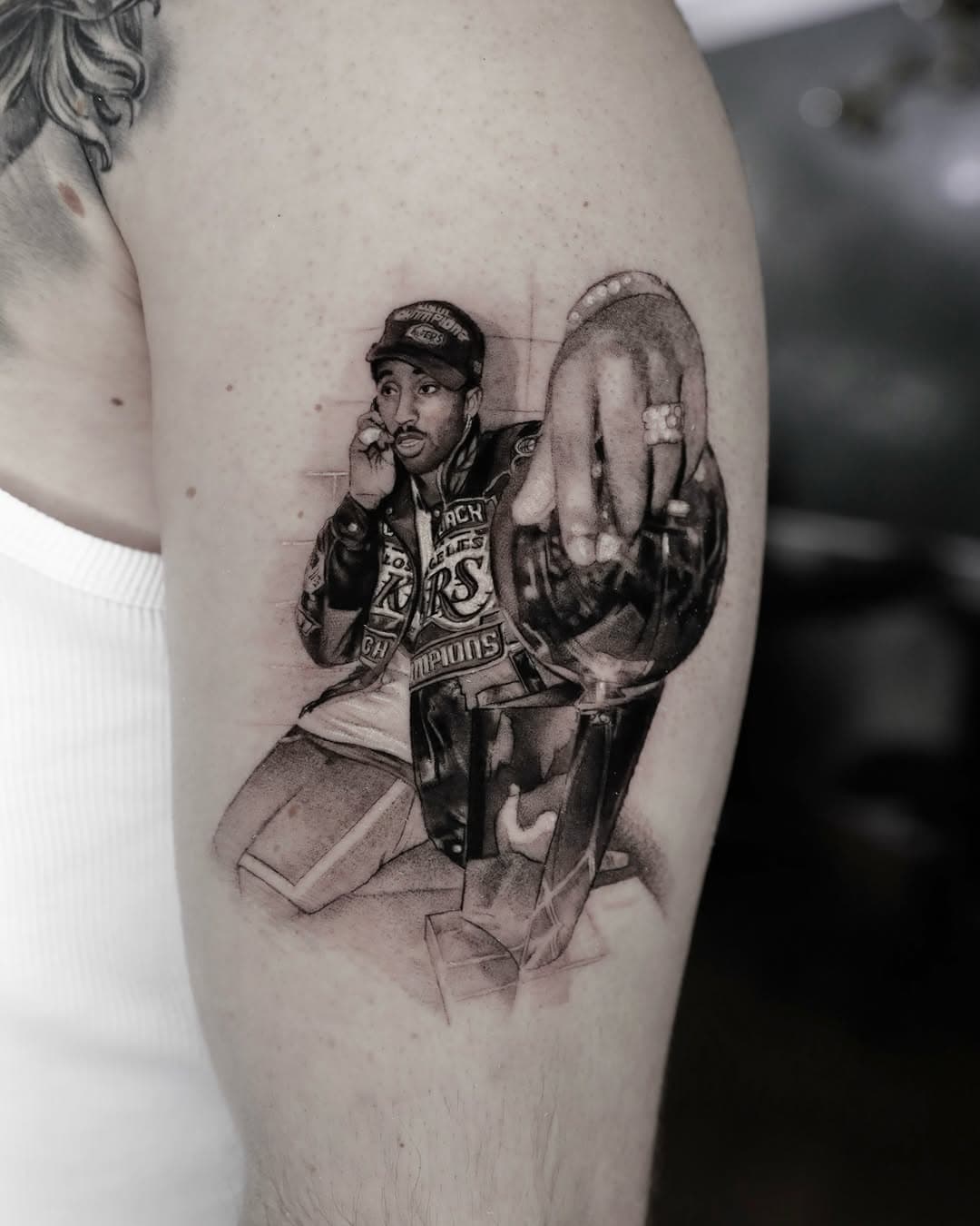 🕊️
|
|
|
#kobebryant #portraittattoo #tattooideas #complex #germantattooers #realismtattoo #microtattoo #kobebryant24